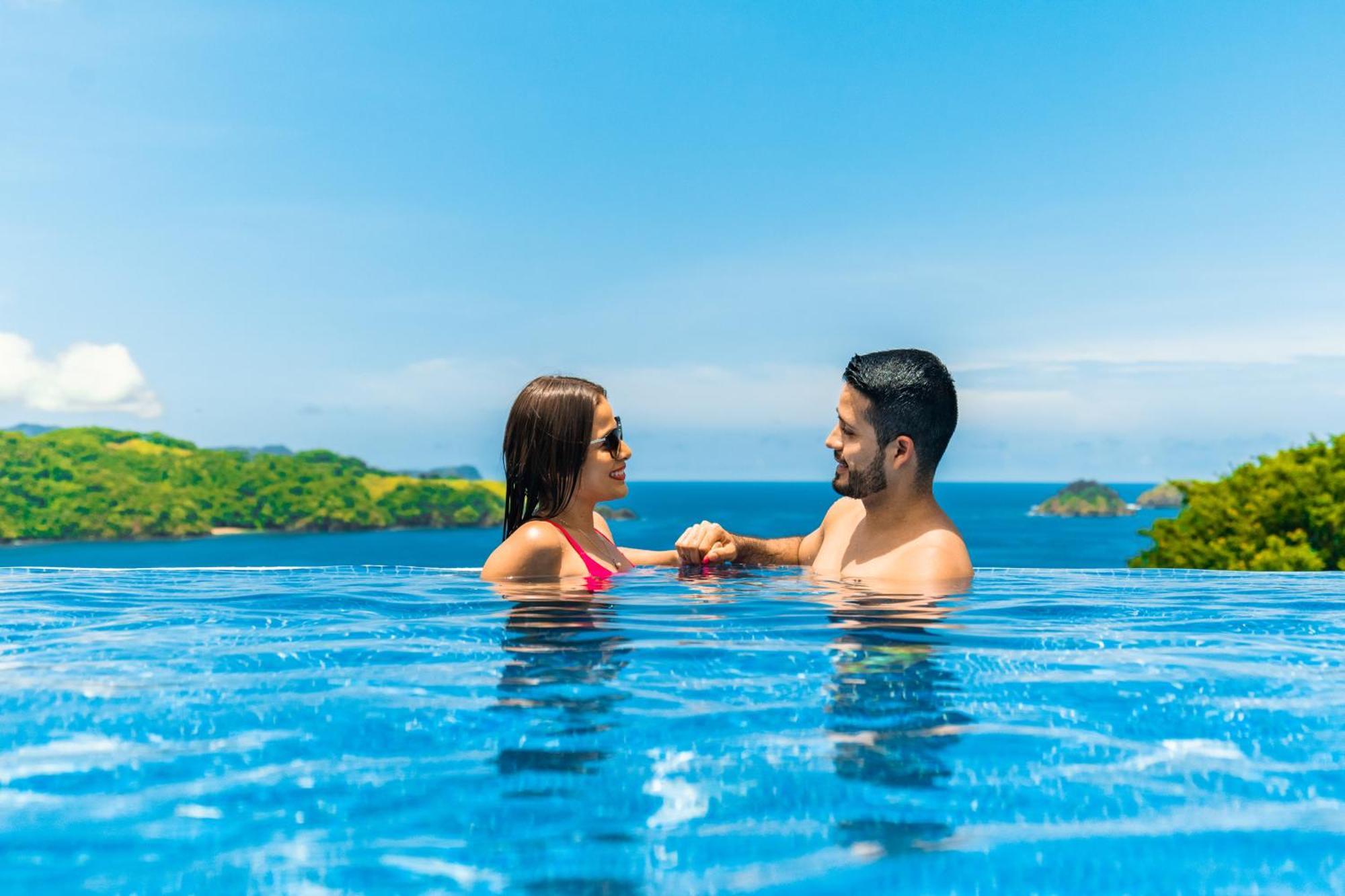 Condovac La Costa All Inclusive Плайя-Эрмоса Экстерьер фото